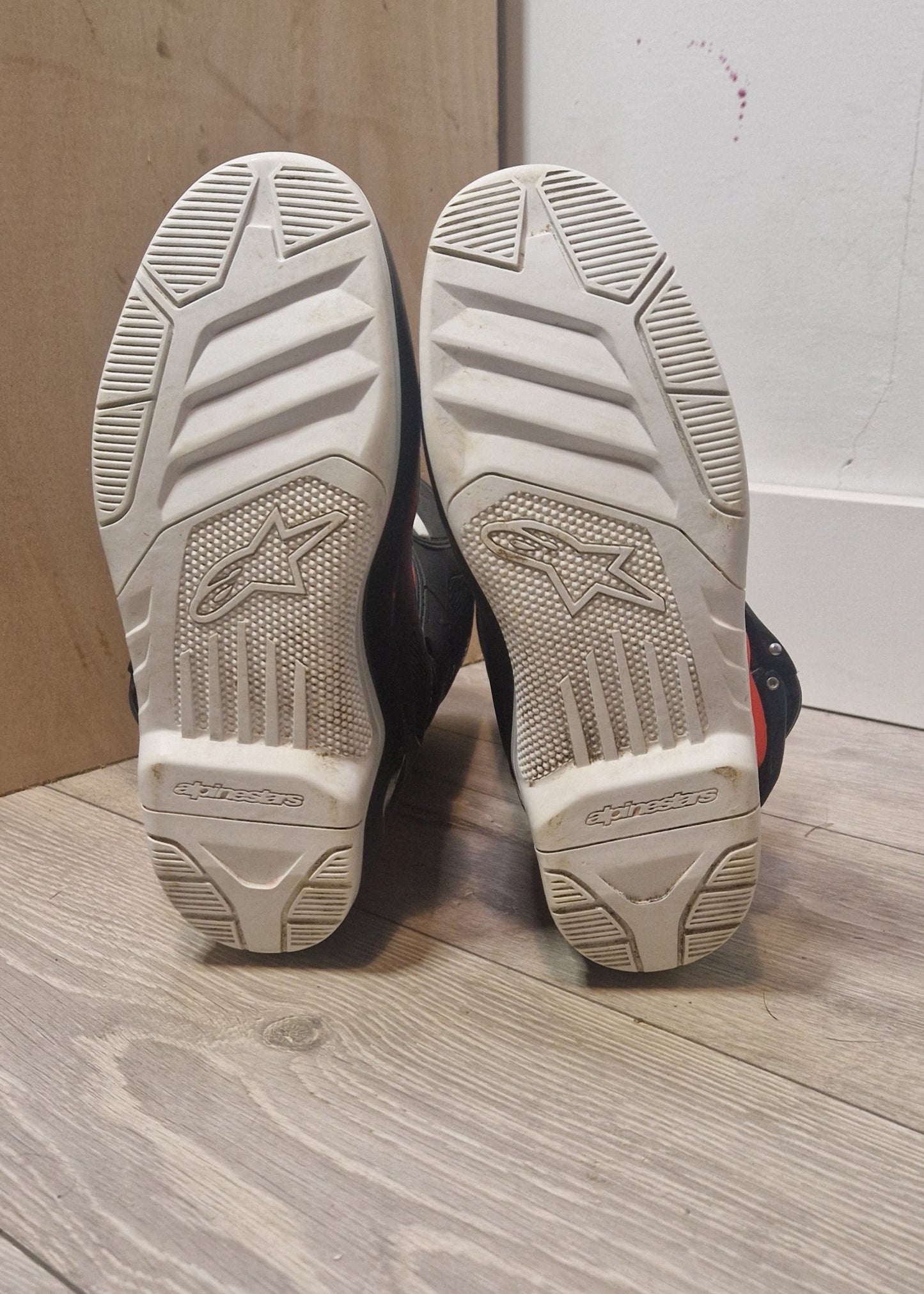 Alpinestars Tech3s - Black/Red/Yellow - UK4