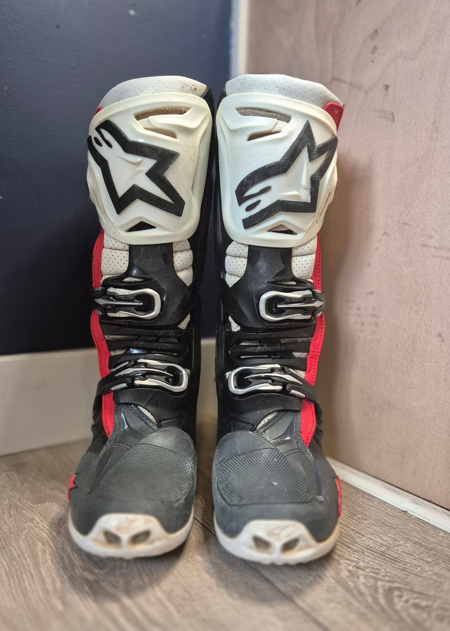 Alpinestars Tech 10 Supervented - Black/White/Grey - UK8