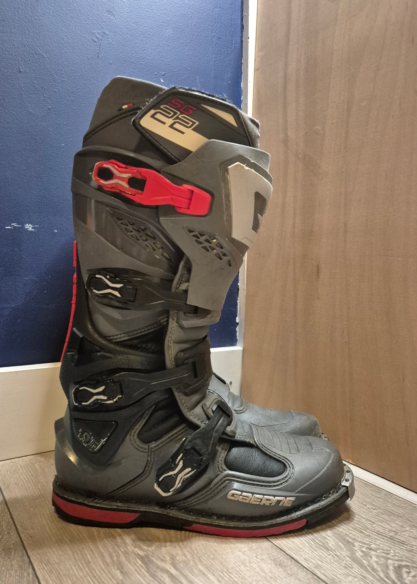 Gaerne SG22 Black/Grey - UK9