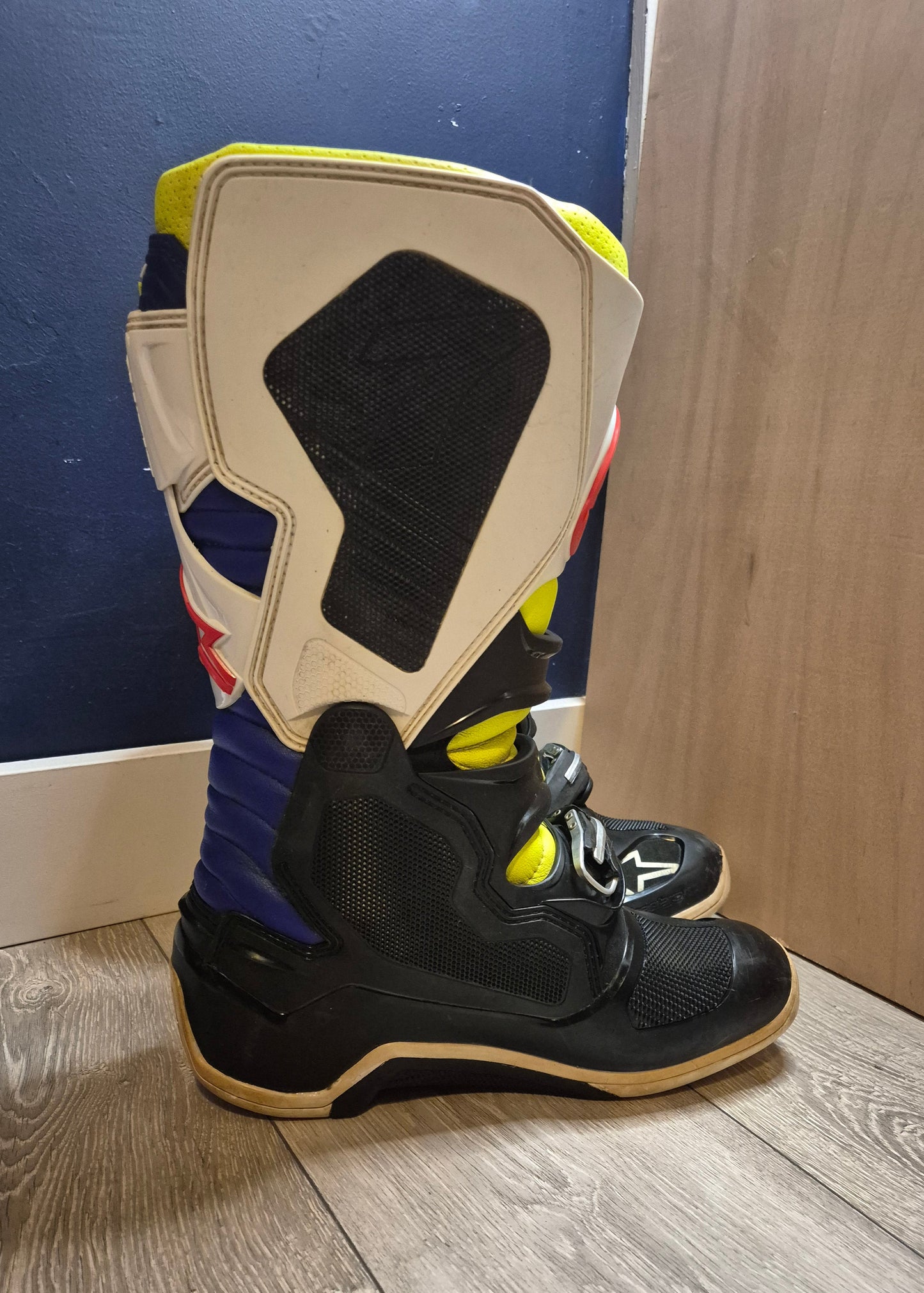 Alpinestars Tech7 - Black/White/Yellow - UK10