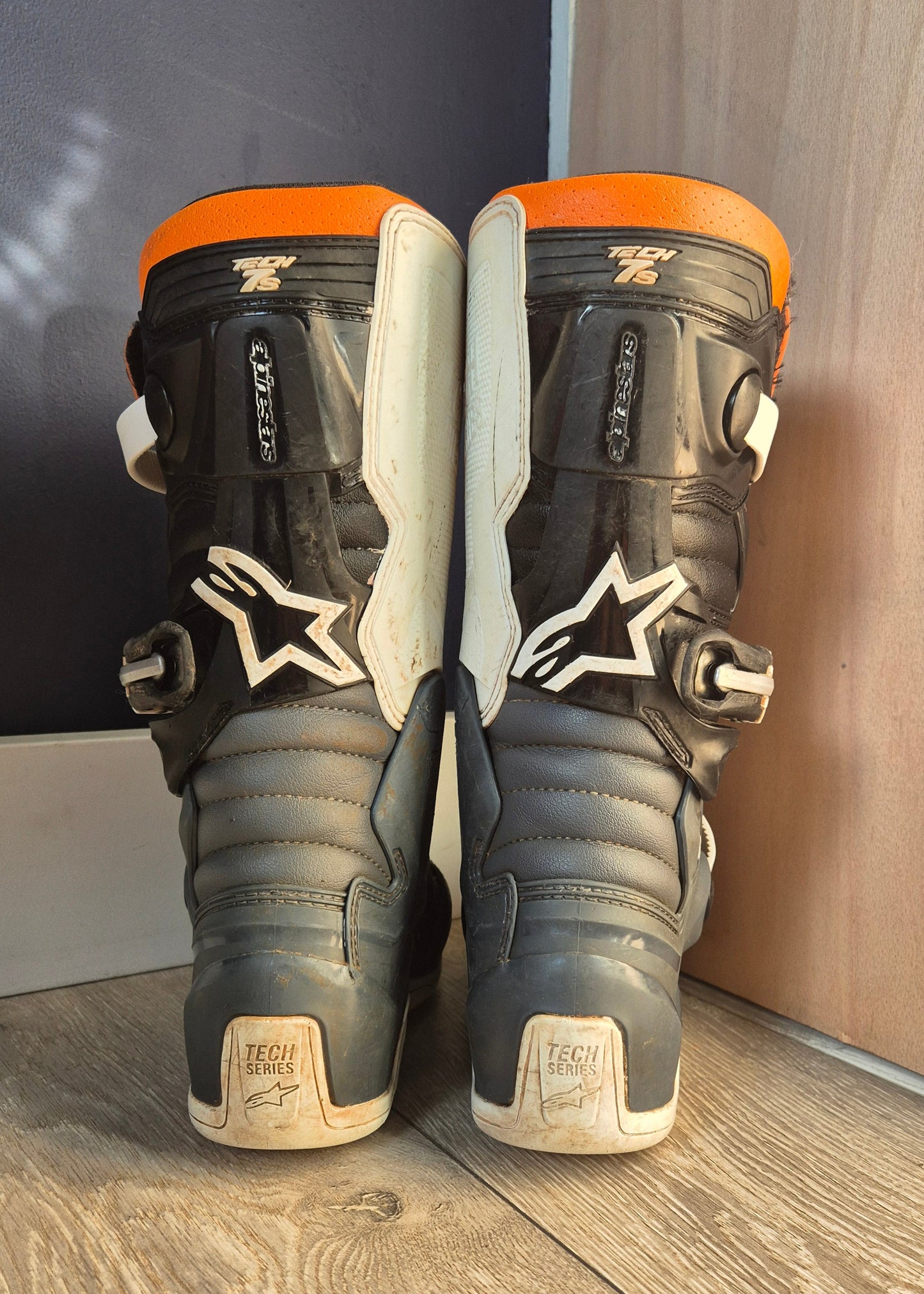 Alpinestars Tech7s - Grey/White/Orange - UK4