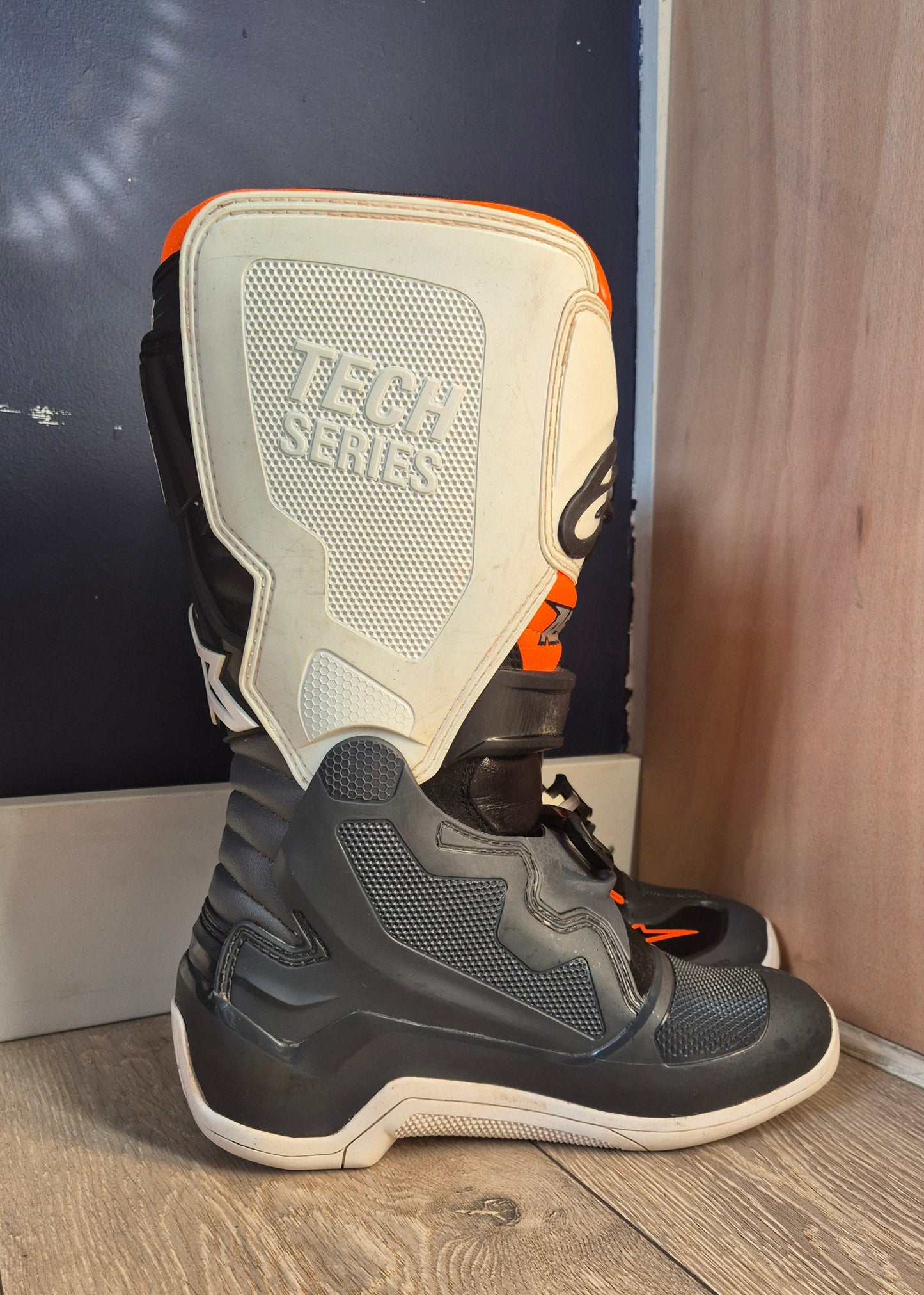 Alpinestars Tech7s - Grey/White/Orange - UK5