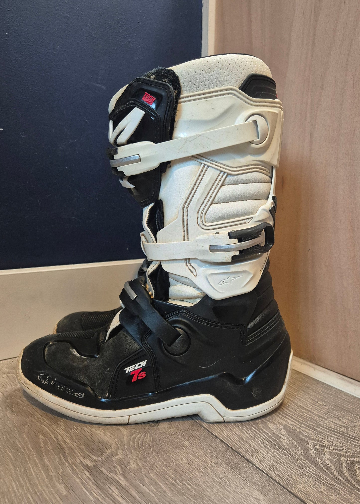 Alpinestars Tech7s - Black/White - UK8
