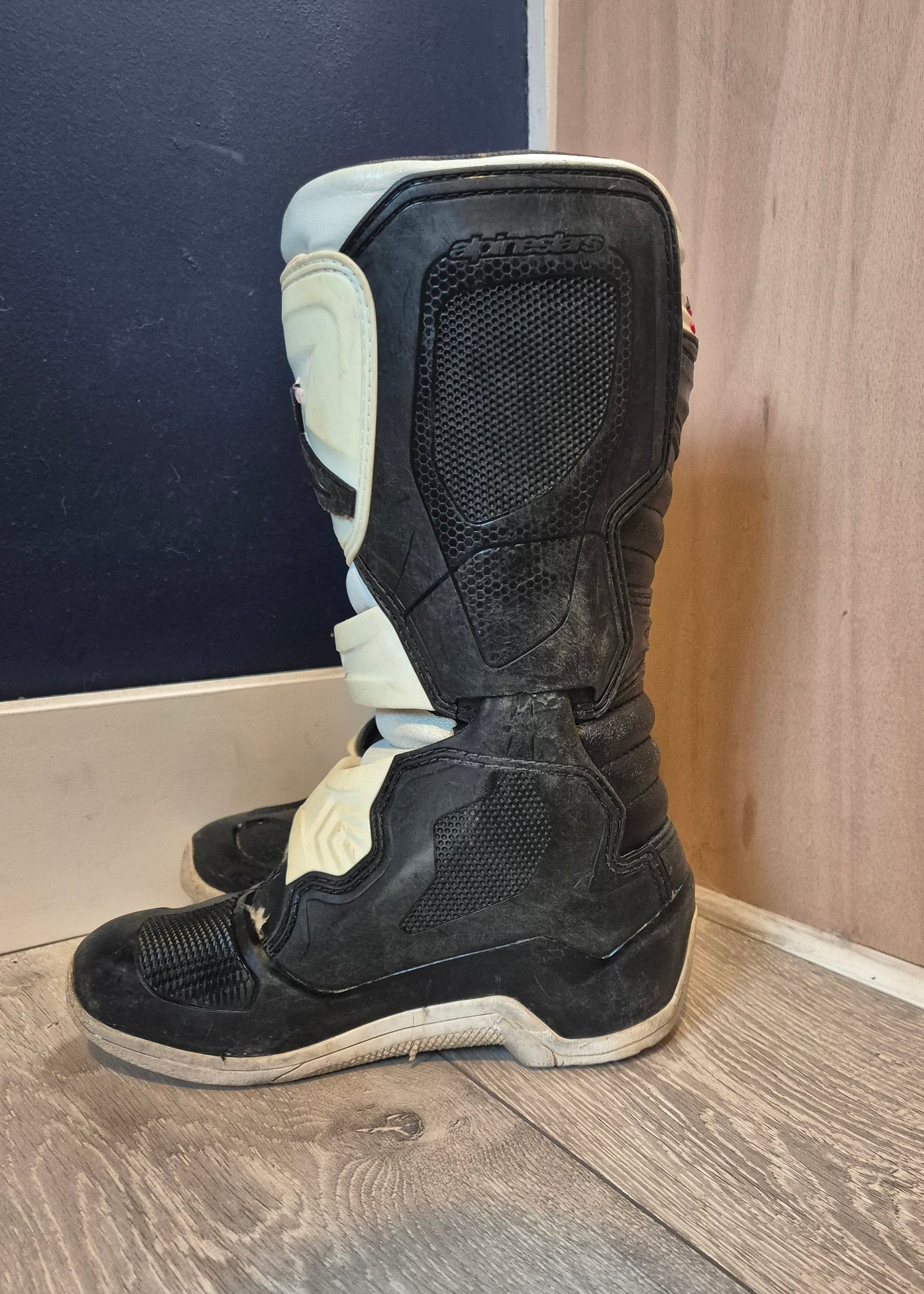 Alpinestars Tech3s - Black/White - UK2