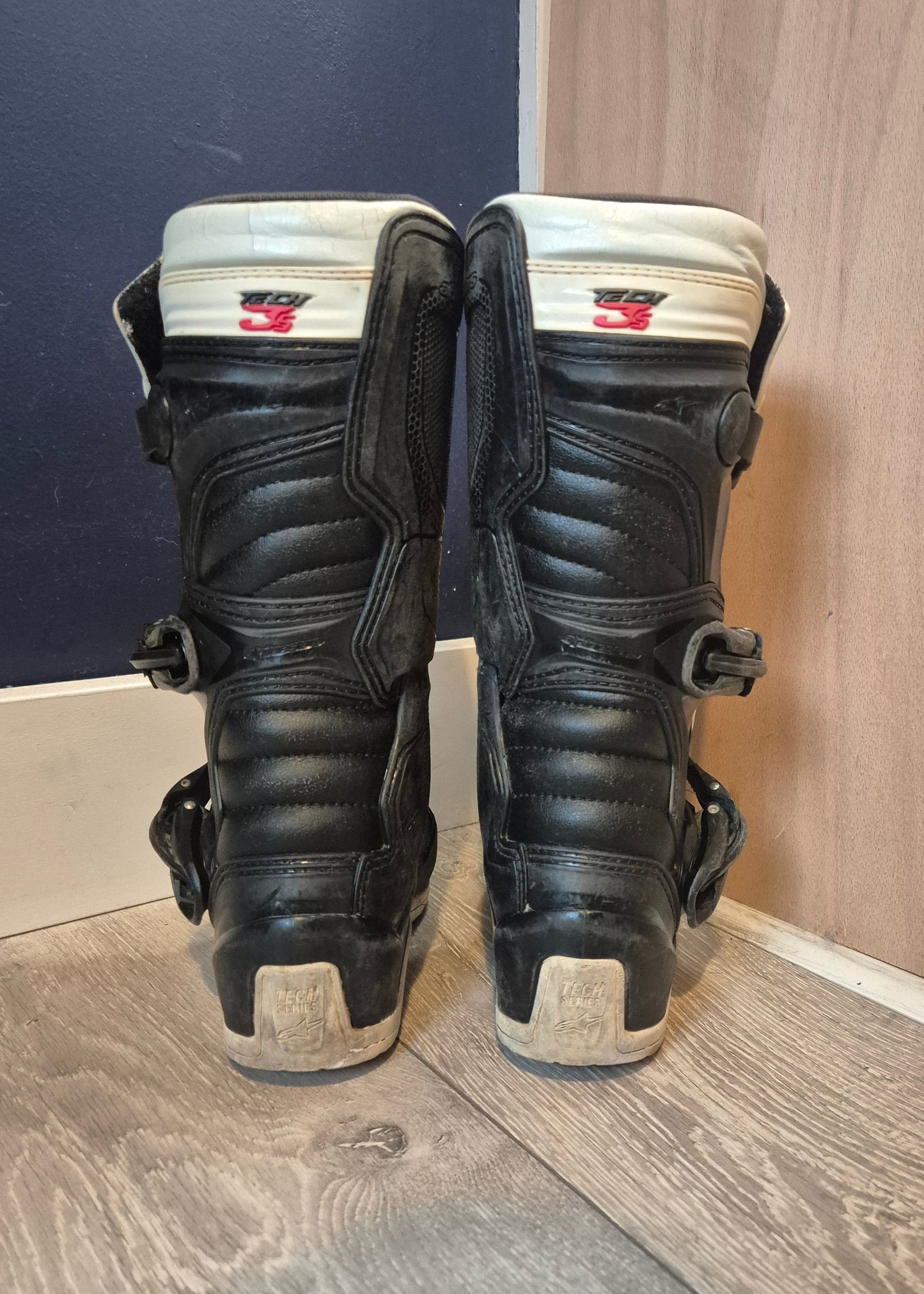 Alpinestars Tech3s - Black/White - UK2