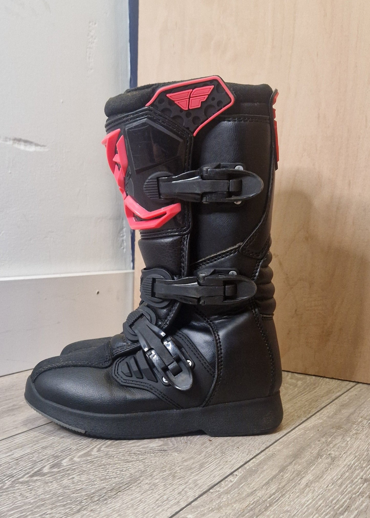 Fly Maverick Youth - Black/Pink - UK3