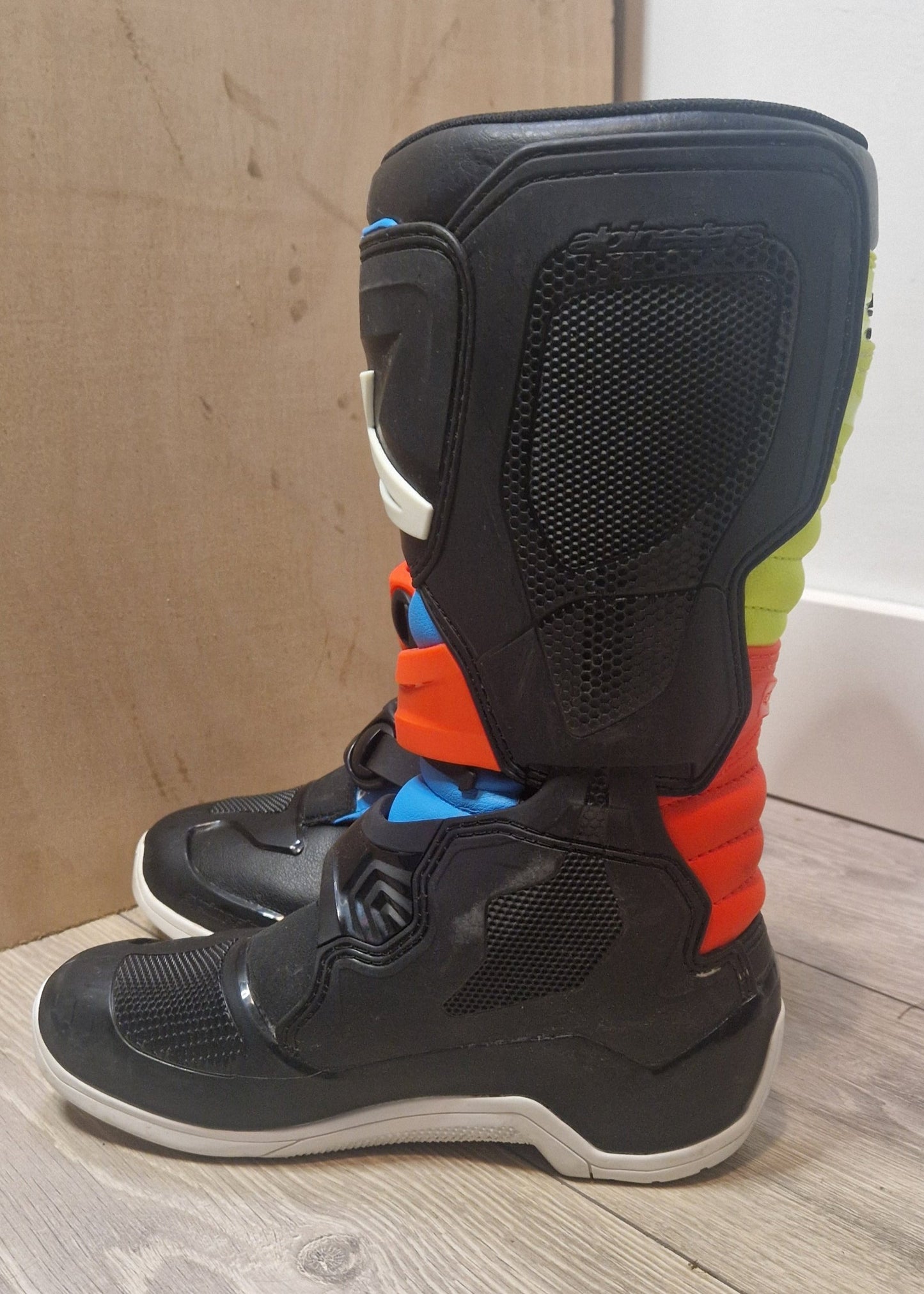 Alpinestars Tech3s - Black/Red/Yellow - UK4