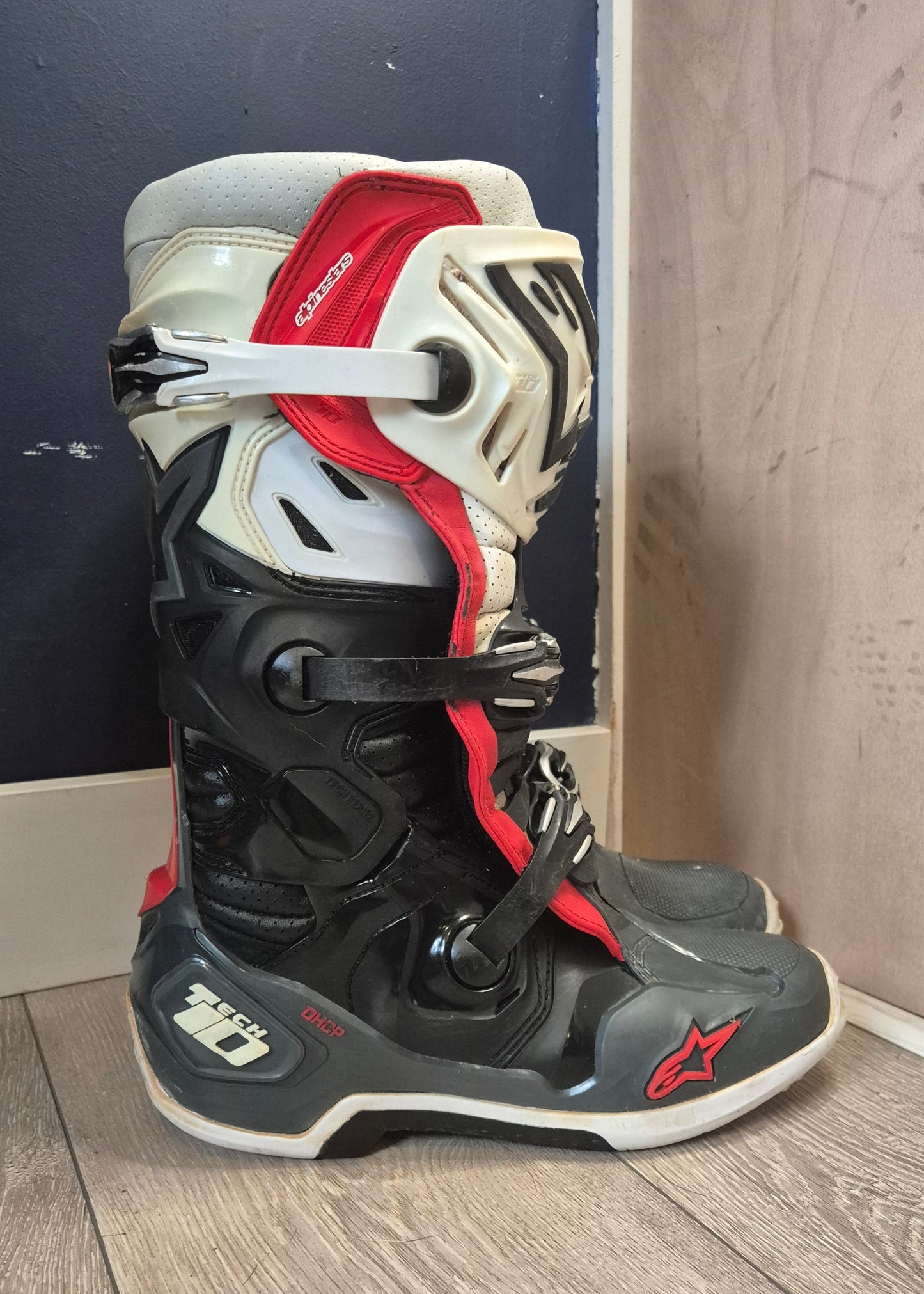 Alpinestars Tech 10 Supervented - Black/White/Grey - UK8