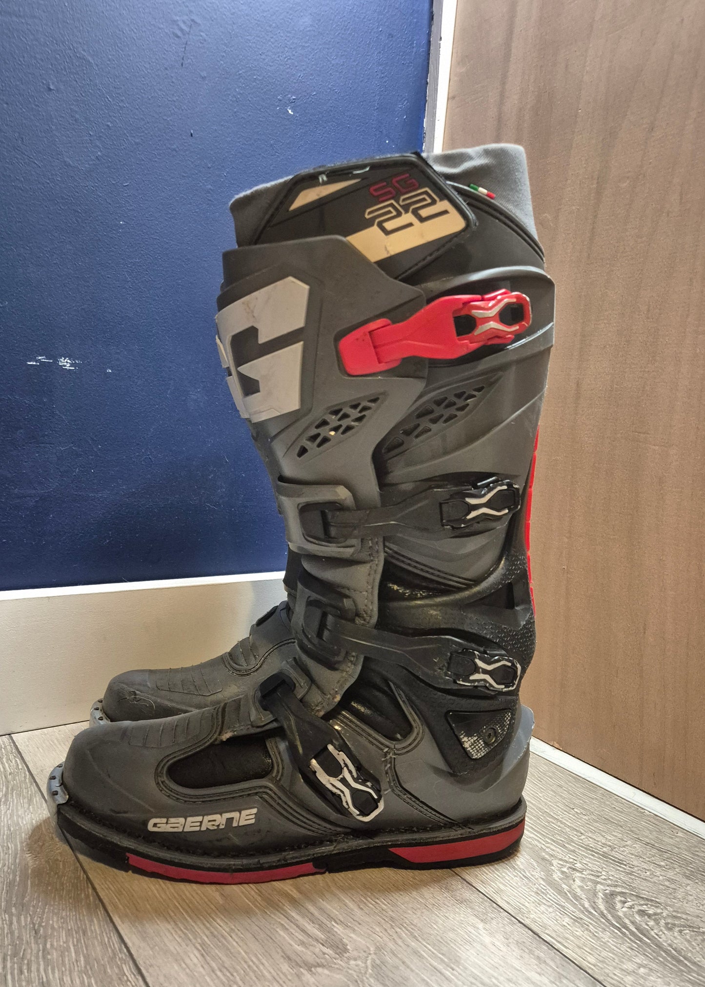 Gaerne SG22 Black/Grey - UK9
