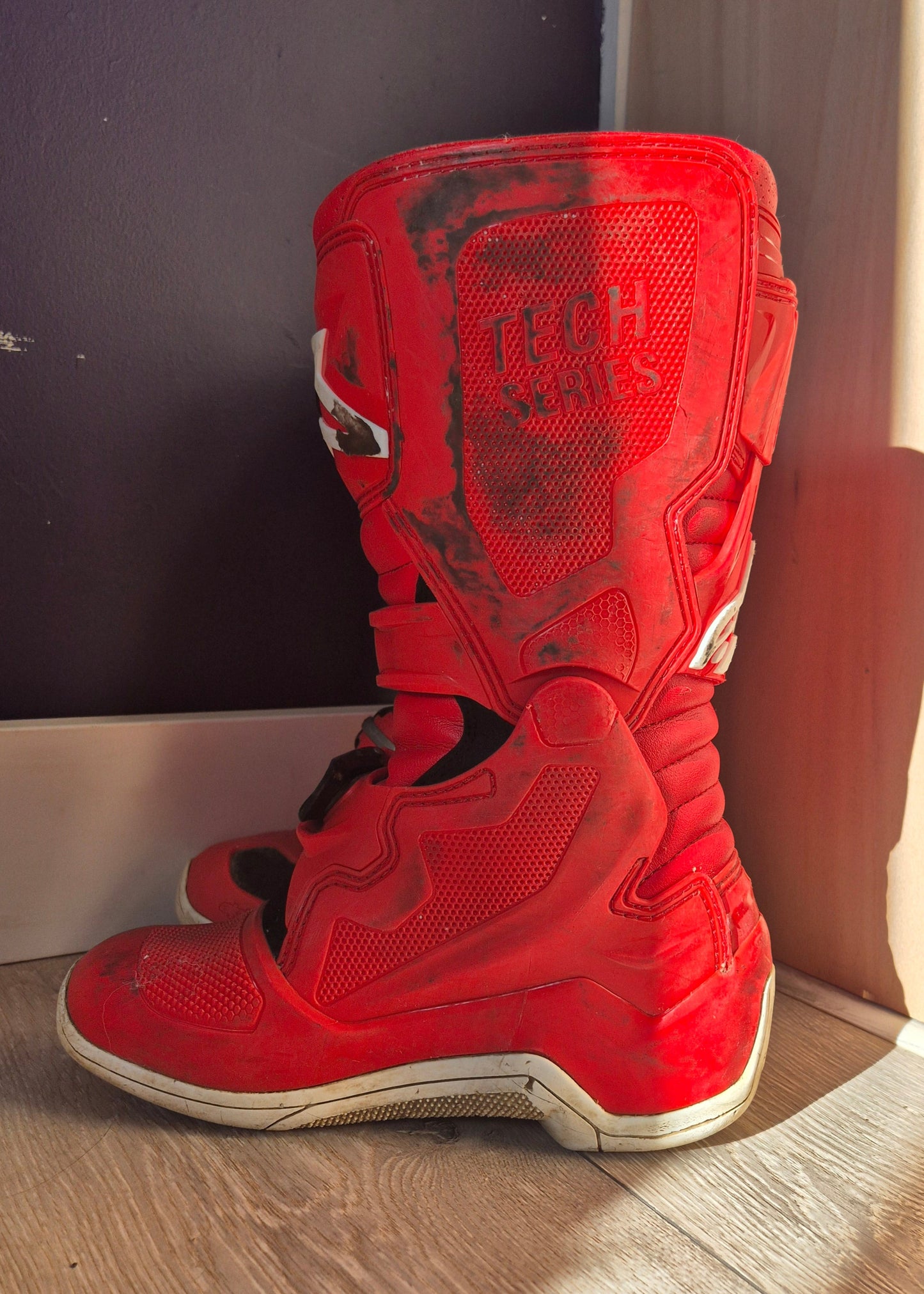 Alpinestars Tech7s - Red/Red - UK5