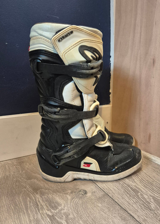 Alpinestars Tech3s - Black/White - UK2