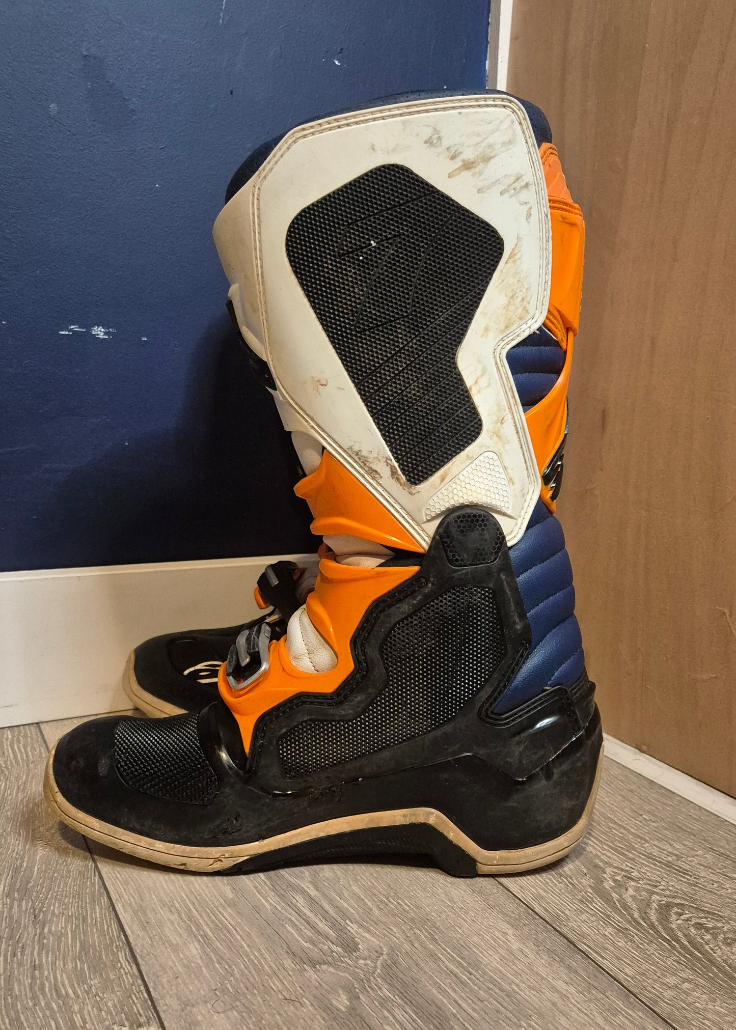 Alpinestars Tech7 - Black/White/Orange- UK10