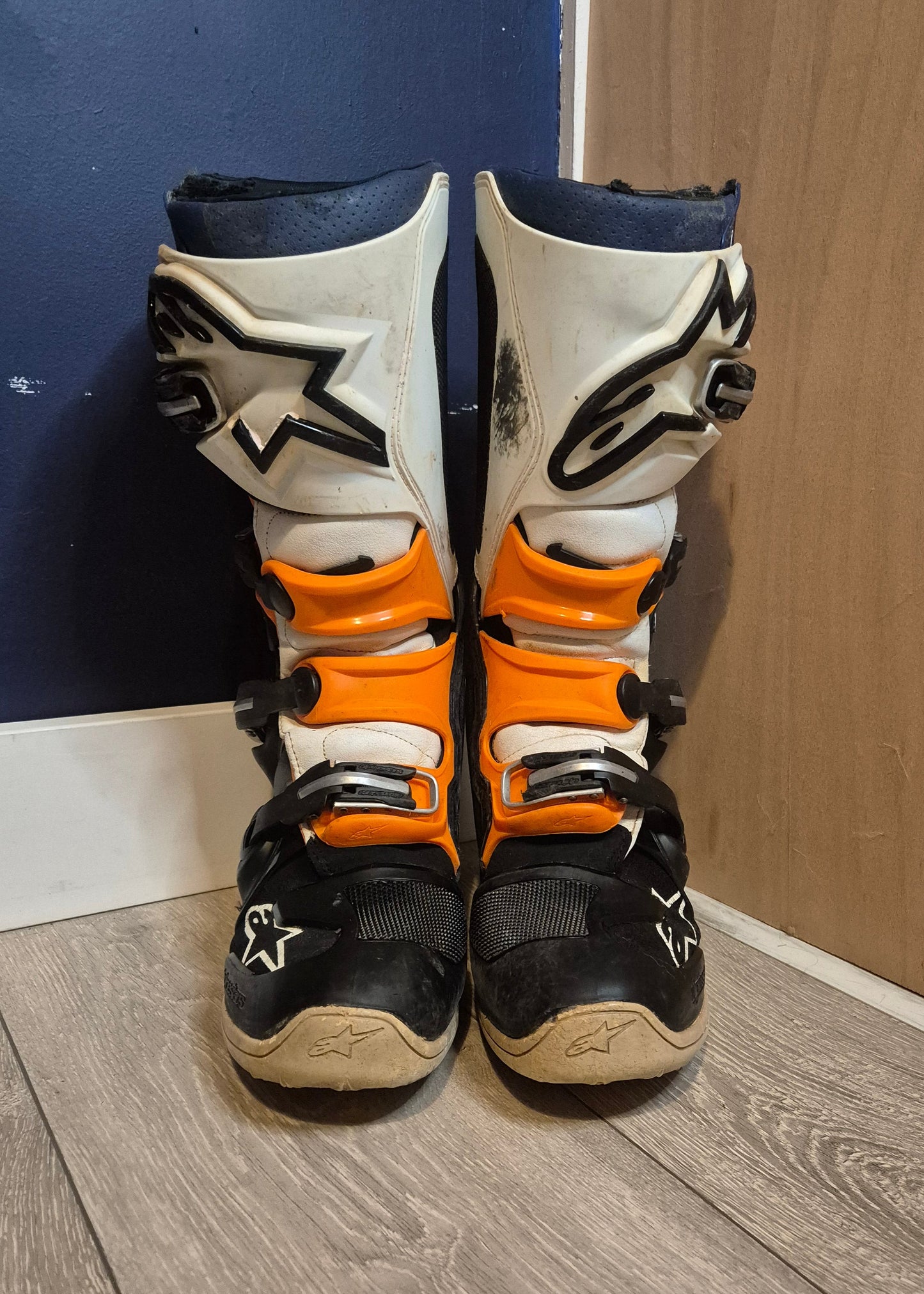 Alpinestars Tech7 - Black/White/Orange- UK10