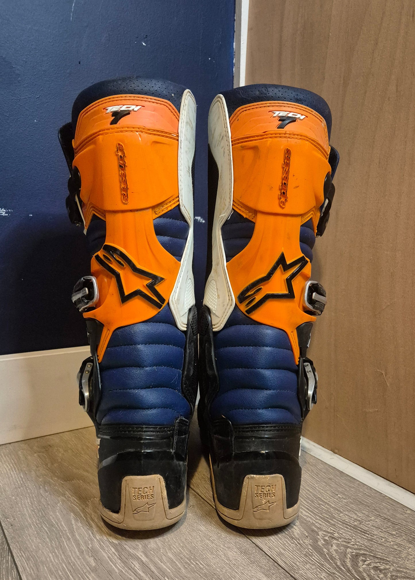 Alpinestars Tech7 - Black/White/Orange- UK10