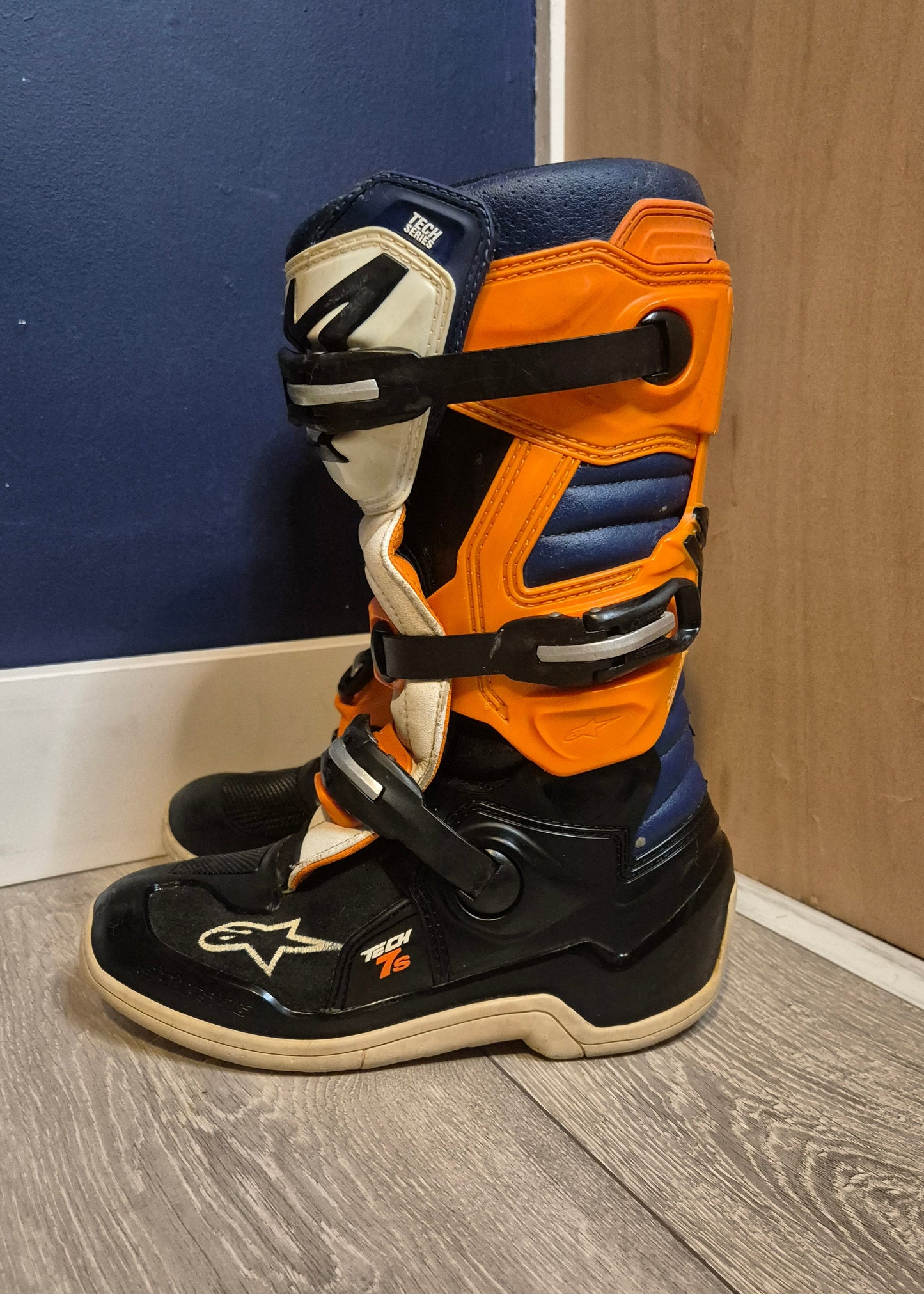 Alpinestars Tech7s - Black/White/Orange - UK6